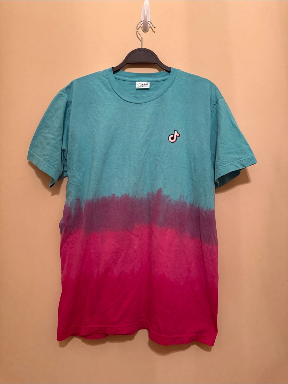Official TikTok Men's Tie-Dye Fade Turquoise & Fuchsia Pink Social Tee (Size L)